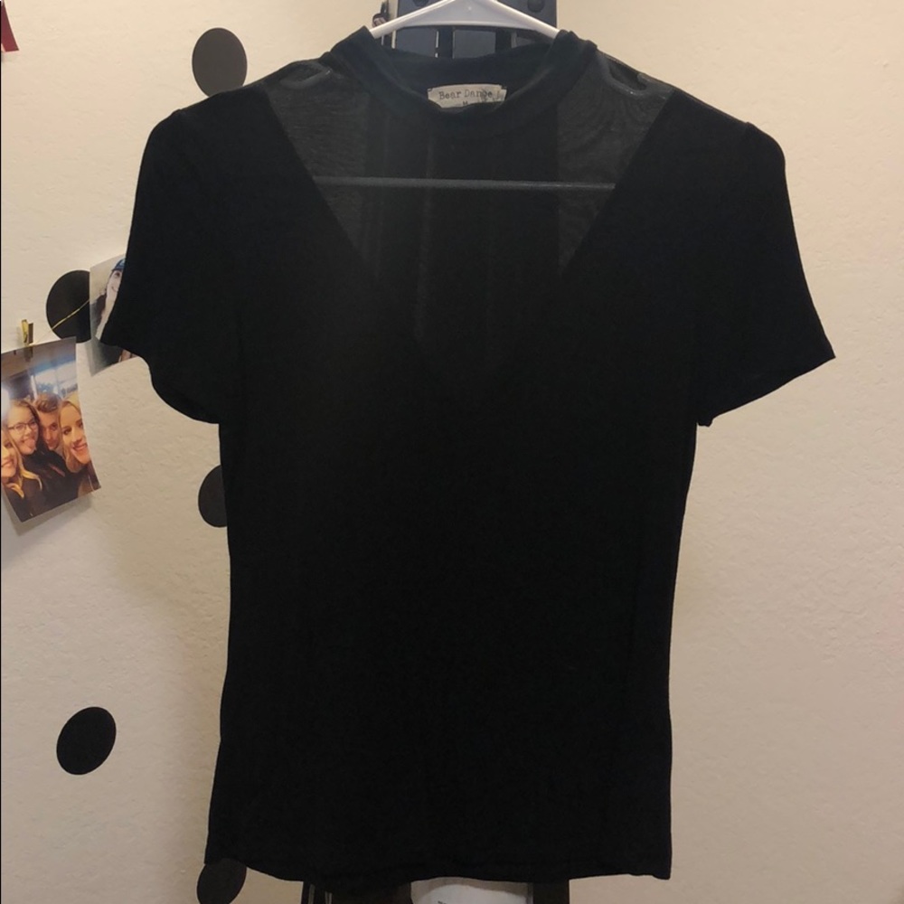 Mesh v neck tee